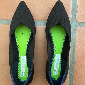 Rothy’s The Point Black